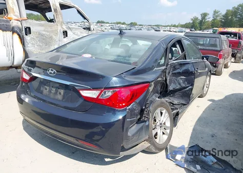 2013 Hyundai Sonata Gls z USA, uszkodzony, nr VIN 5NPEB4AC0DH520465
